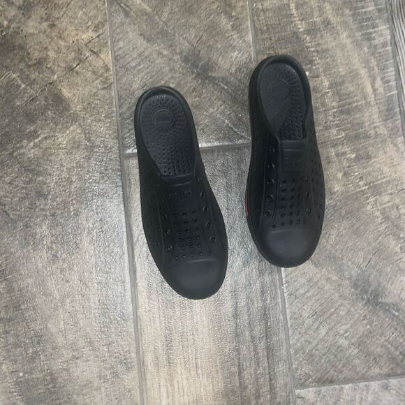 Saguaro black slipon vegan shoes - Picture 2 of 4